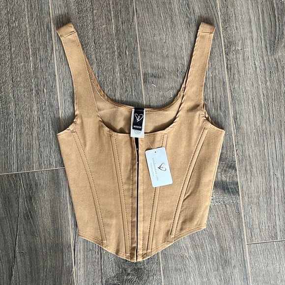 Windsor | Hook and Eye Corset Crop Top - Picture 5 of 5